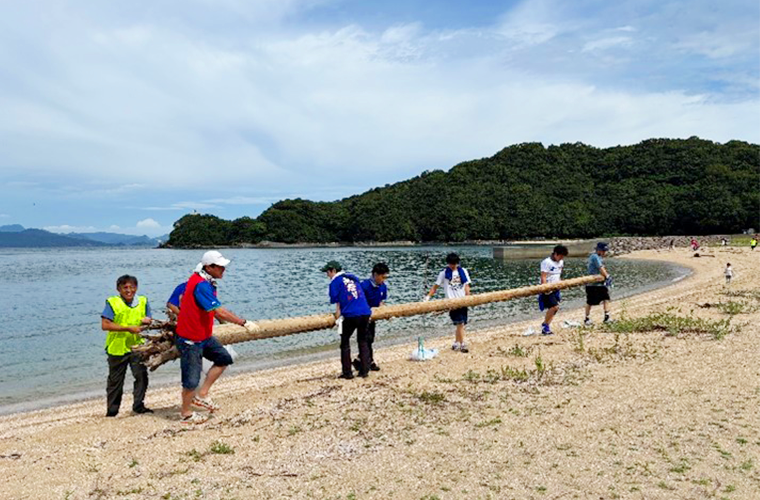 海岸清掃活動 海岸清掃活動