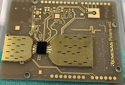 Radar board with slotted waveguide antennas