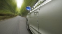 What does Renesas contribute to traditional automakers in accelerating the switch to modern E/E Architectures? Blog