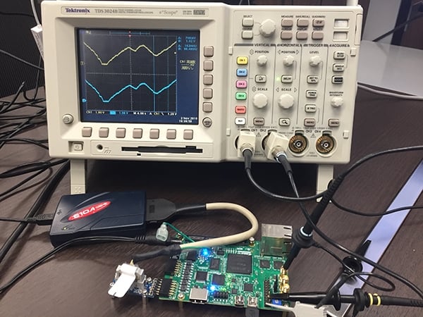 Figure 3. Analog I/O Evaluation with the Use of the MAX® 10 Evaluation Board