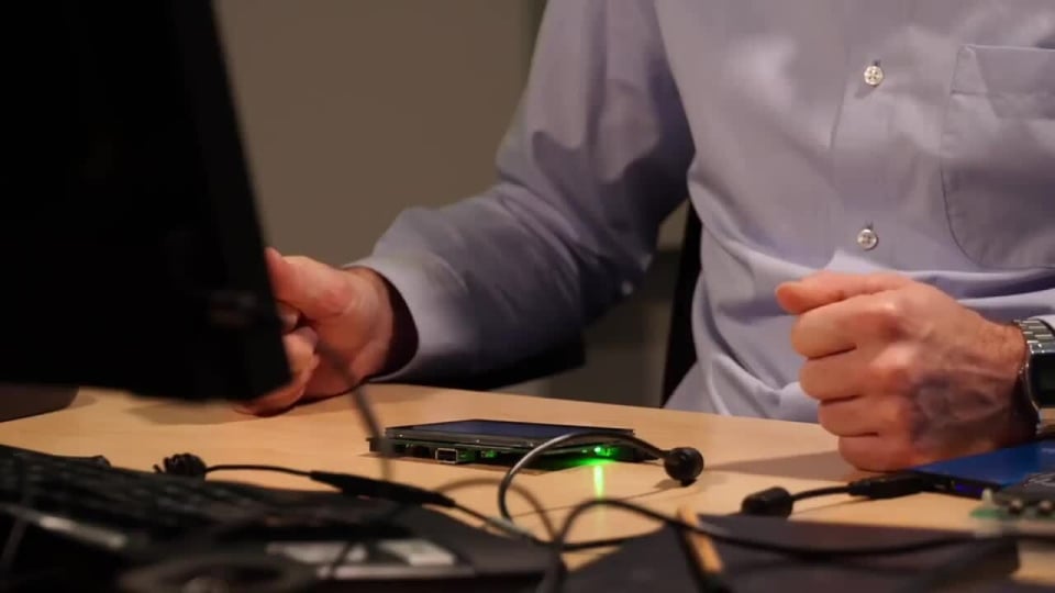 Unboxing the Renesas RX65N Envision Kit – 日本語版